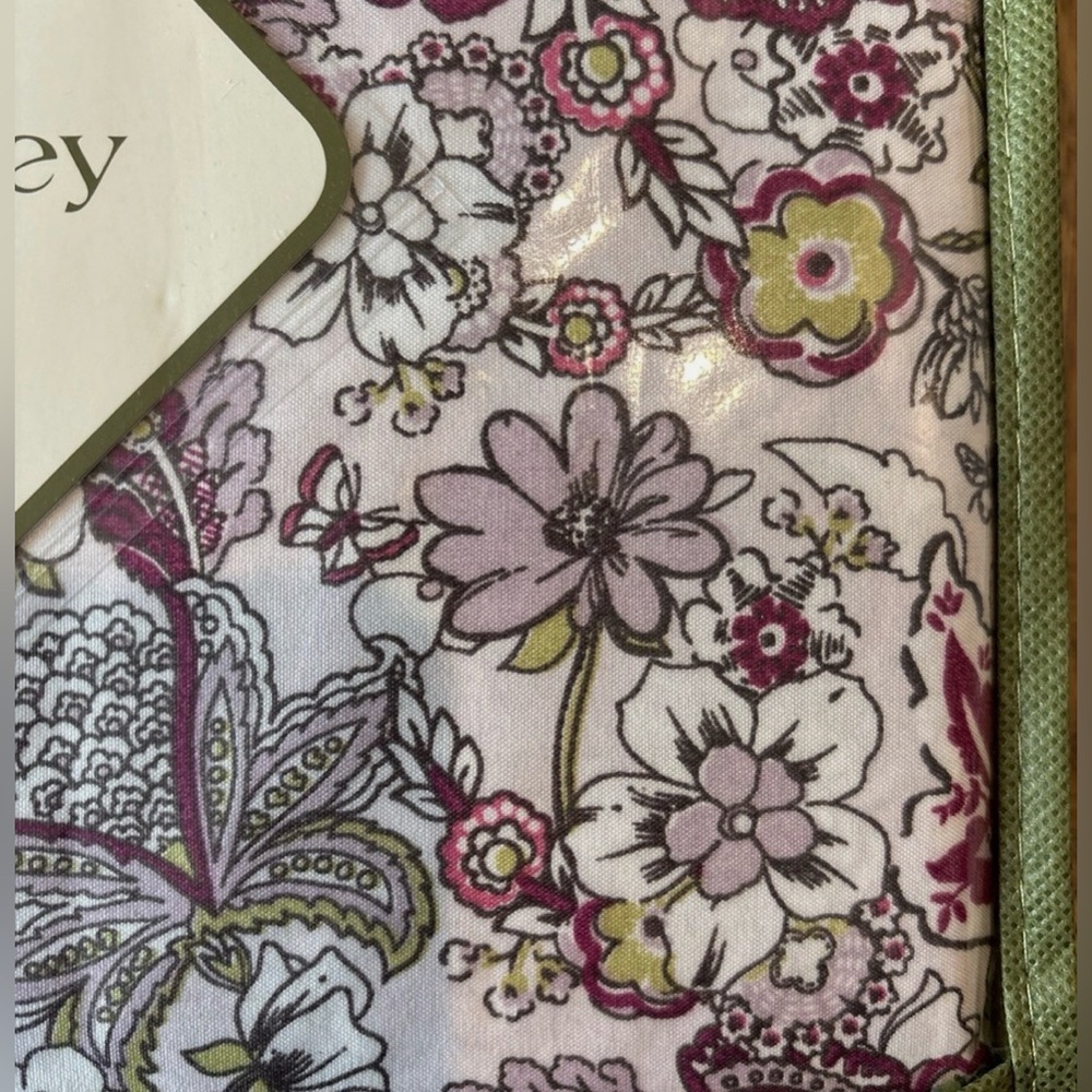 NEW Vera Bradley 6 piece Queen Sheet Set - Pink & Purple - Picture 4 of 9